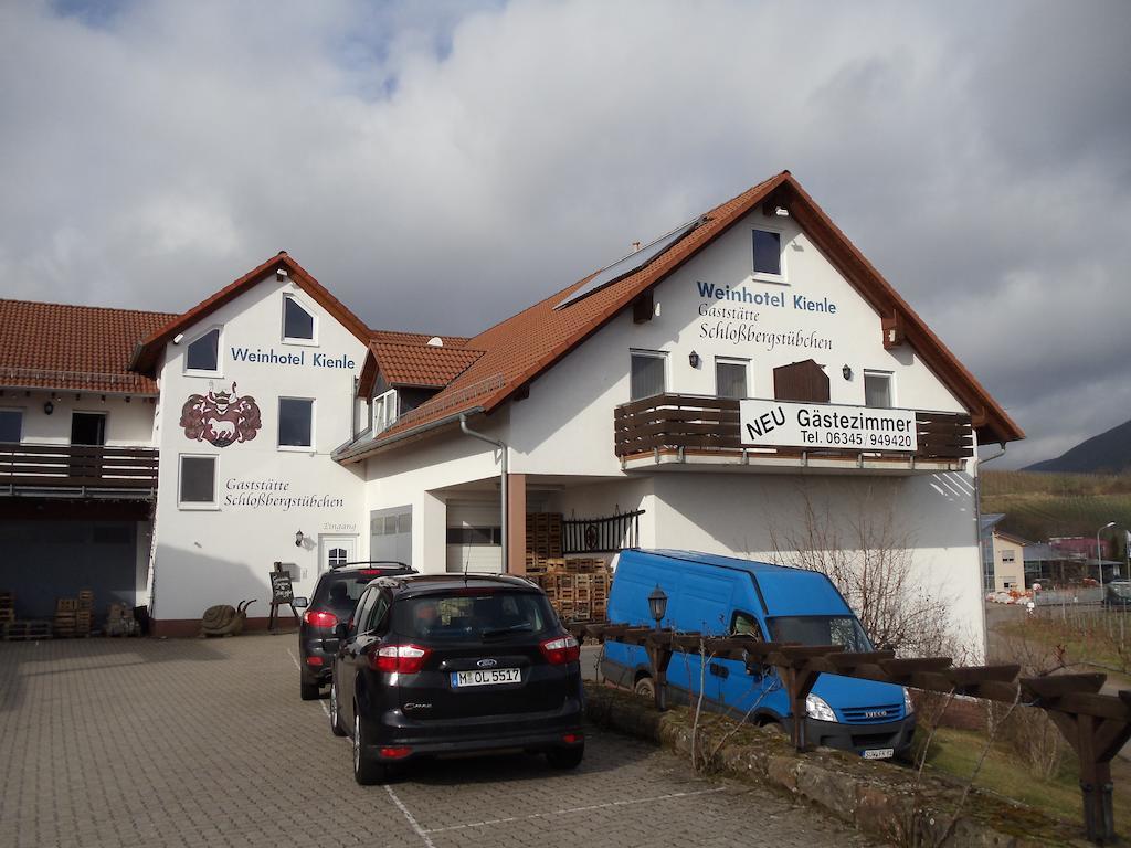 Weinhotel Kienle Burrweiler Buitenkant foto