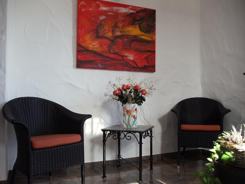 Weinhotel Kienle Burrweiler Buitenkant foto